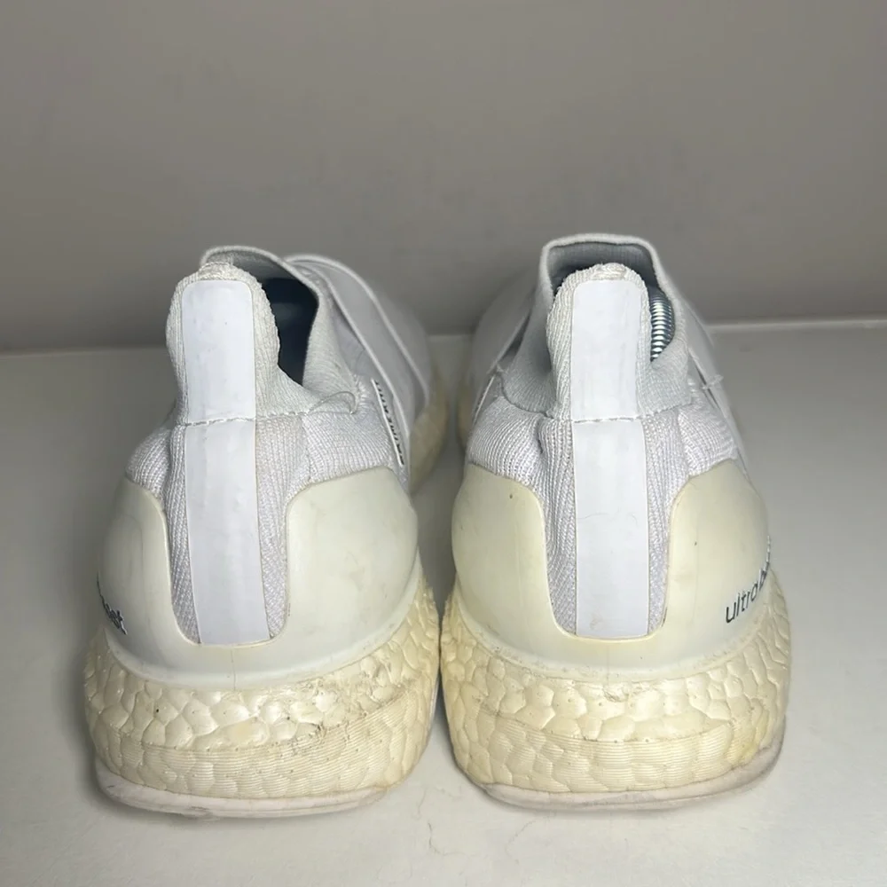 Adidas UltraBoost crisscross DNA White Sneakers